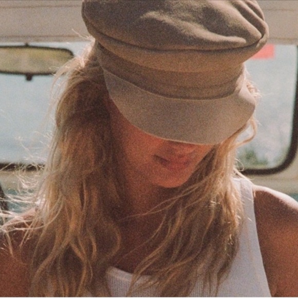 NEW Lack of Color “Lola” Taupe Suede Newsboy hat - Picture 8 of 10